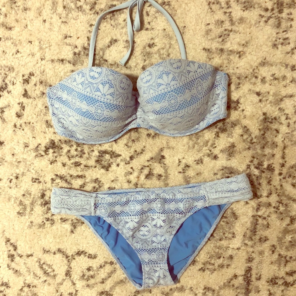 Victoria’s Secret bikini set!